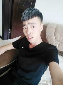 mc毒药个人资料,电竞界传奇选手的辉煌历程与传奇故事